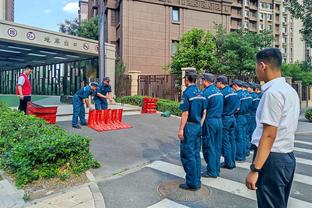 这回真赚了？巴黎卖内马尔赚1亿&释放巨额薪资空间，后者赛季报销